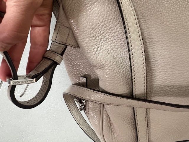 Michael Kors Sacs à dos: MICHAEL KORS Rucksack aus Leder. – D'occasion à Neerach par romiping 6