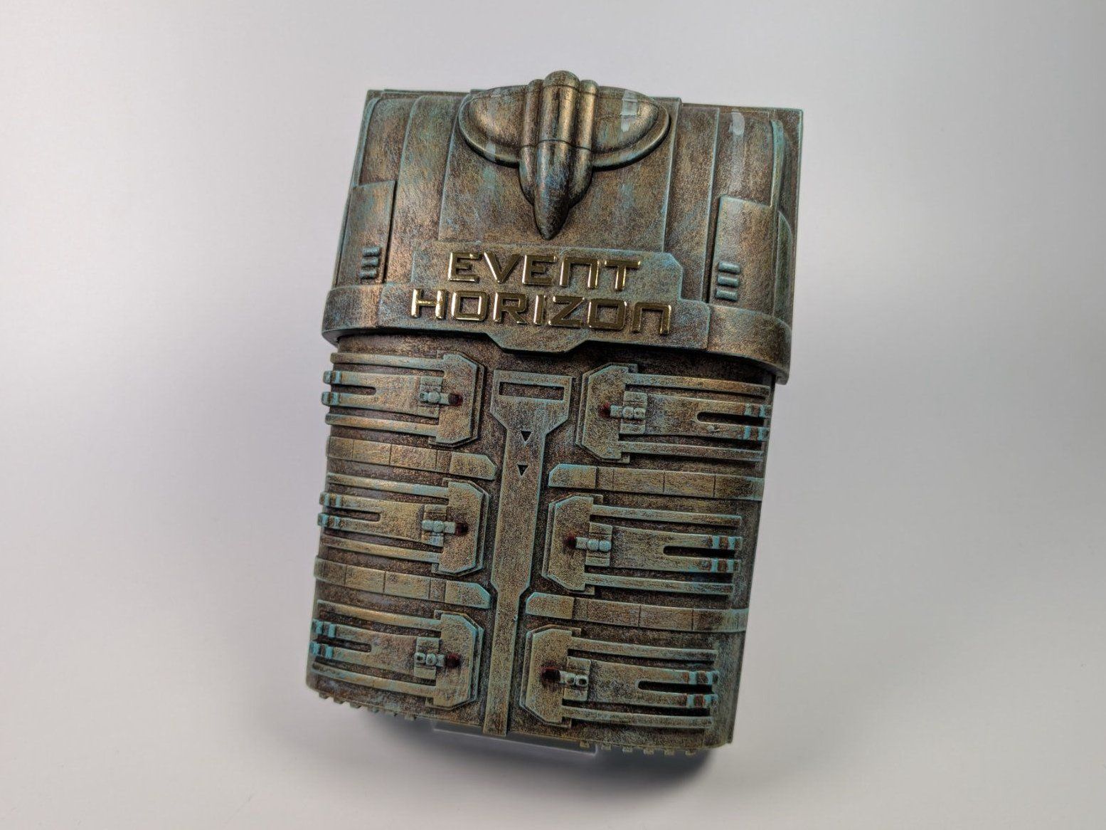 Alle DVDs: Event Horizon - Limited Edition DVD Box – Gebraucht aus Ostermundigen von TradeLab