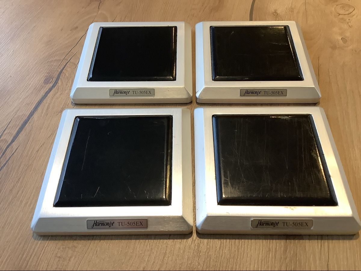 Casse acustiche: Harmonix TU-505EX Füsse-Set, 4 Stk. – Usato da herzogenbuchsee venduto da HIFIANER 4