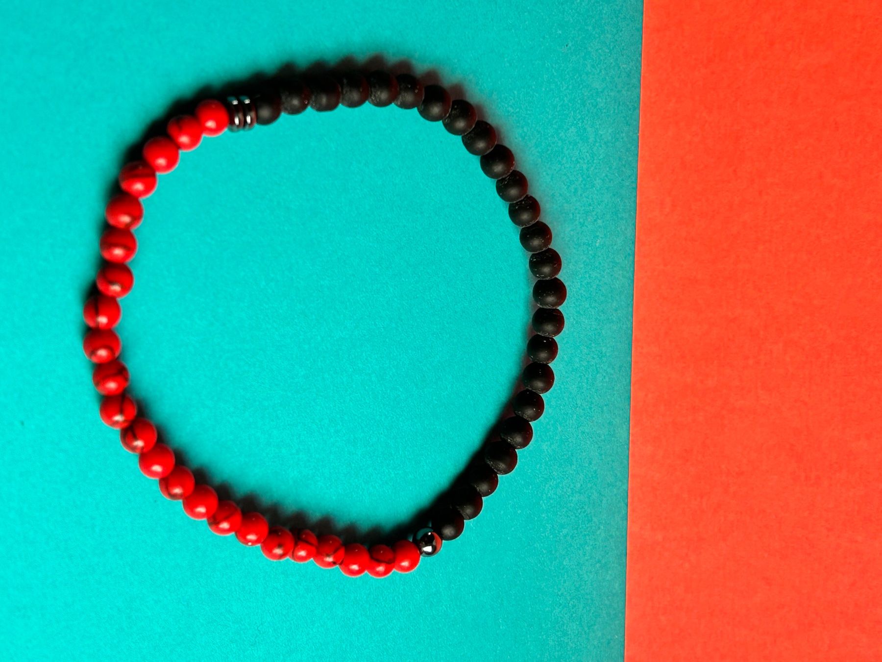 Armbänder & -reifen: Herrenarmband rot-schwarz – Neu und originalverpackt aus Dittingen von Bellevista 1