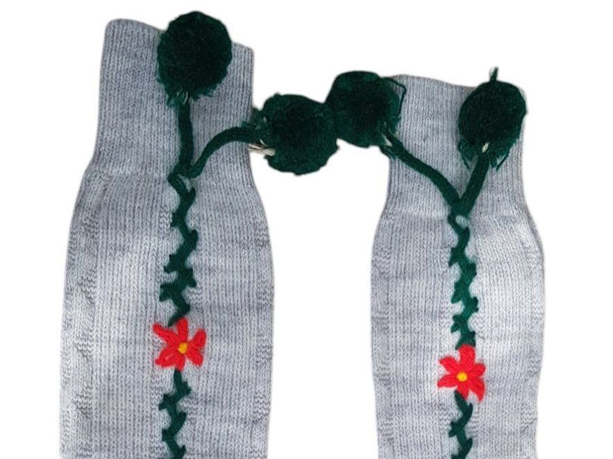 Calze per bambini: Strümpfe Kniestrümpfe Tracht Kinder – Usato da Mörschwil venduto da lindaswunderkiste 3