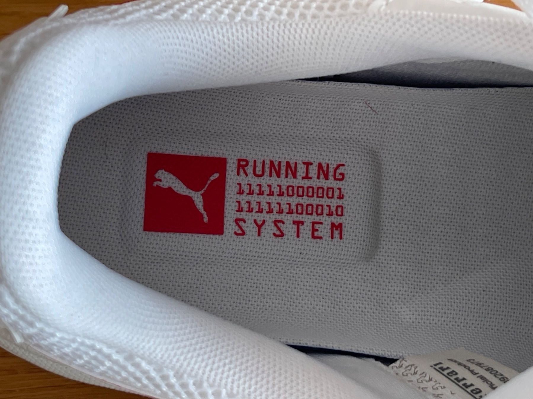 Puma Scarpe da uomo: Ferrari Sneaker Puma neu Grösse 45 – Nuovo (secondo la descrizione) da Wollerau venduto da ruge2 4