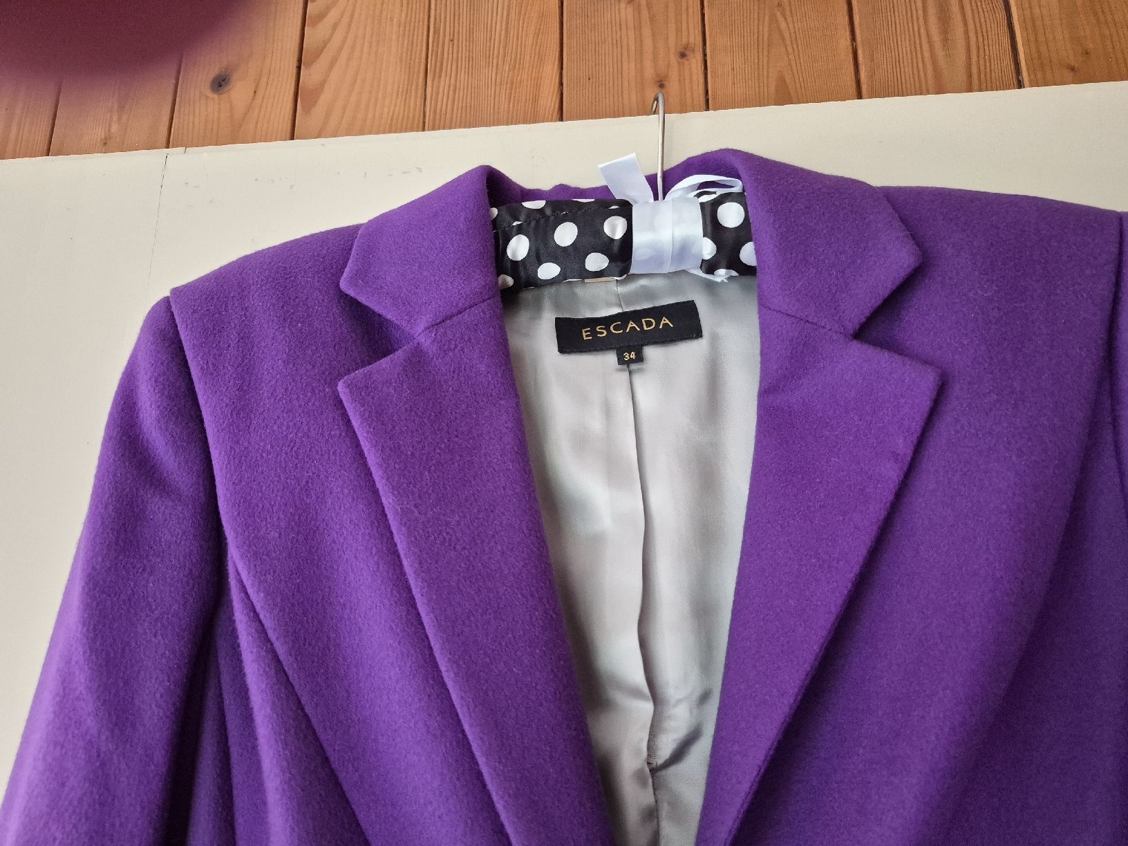 Escada Manteaux: Escada Mantel Gr.34 Violett – D'occasion à Winterthur par Wohnhaus 2