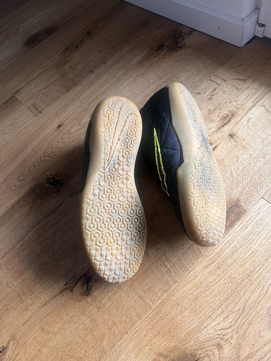 Nike Herrenschuhe: Nike Hallenschuhe  – Gebraucht aus Würenlos von Donas1991 4