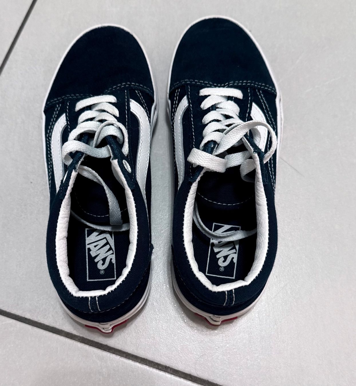 Vans Scarpe per ragazzi: Vans Kids OLD SKOOL Marine EU 33 – Usato da Egg b. Zürich venduto da Stence-76