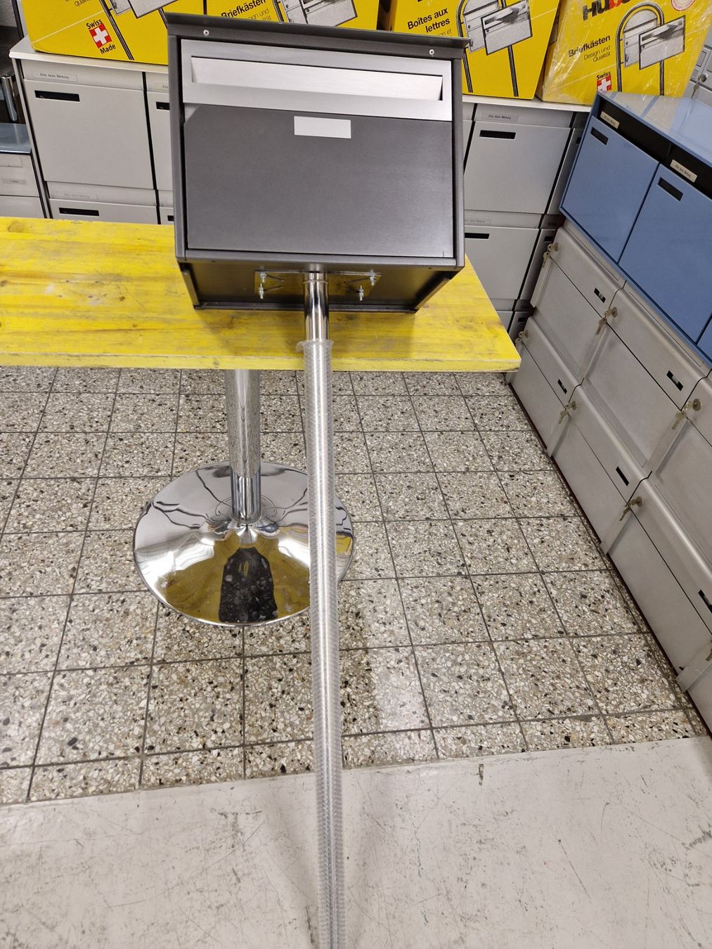Sonstiges für Haushalt & Wohnen: Standbriefkasten – Gebraucht aus Wiler b.Utzenstorf von bamaa-shop 8