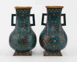 Magnifique Paire de grandes vases anciens à anses Chine