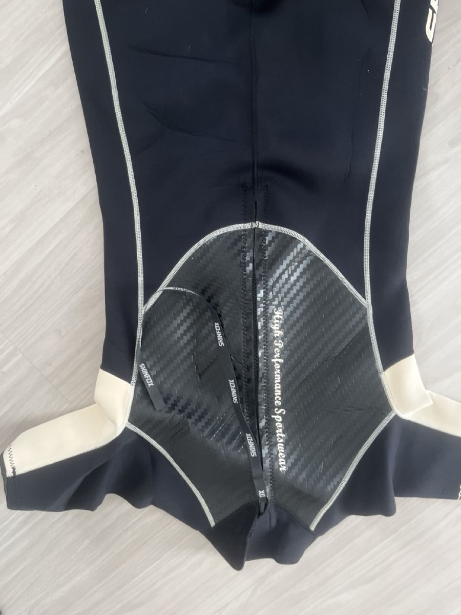 Combinaisons de plongée: Skinfox Neopren Anzug  – D'occasion à Oberwil BL par Nileferd 1