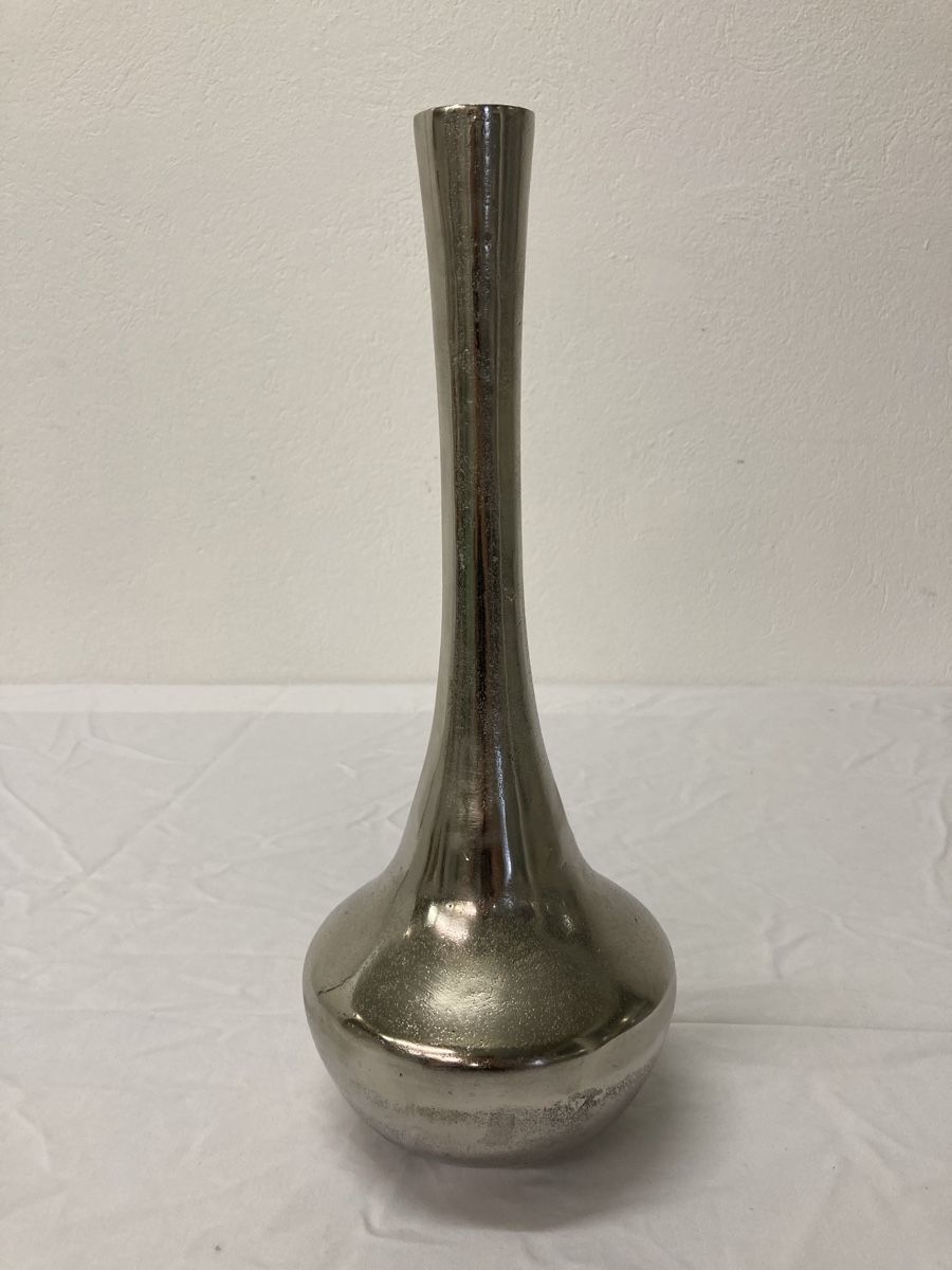 Vasi & Recipienti: Vase, Silberfarben, H 45cm, Zeitloses Design! – Nuovo e nell'imballaggio originale da Aarwangen venduto da to-hirschi
