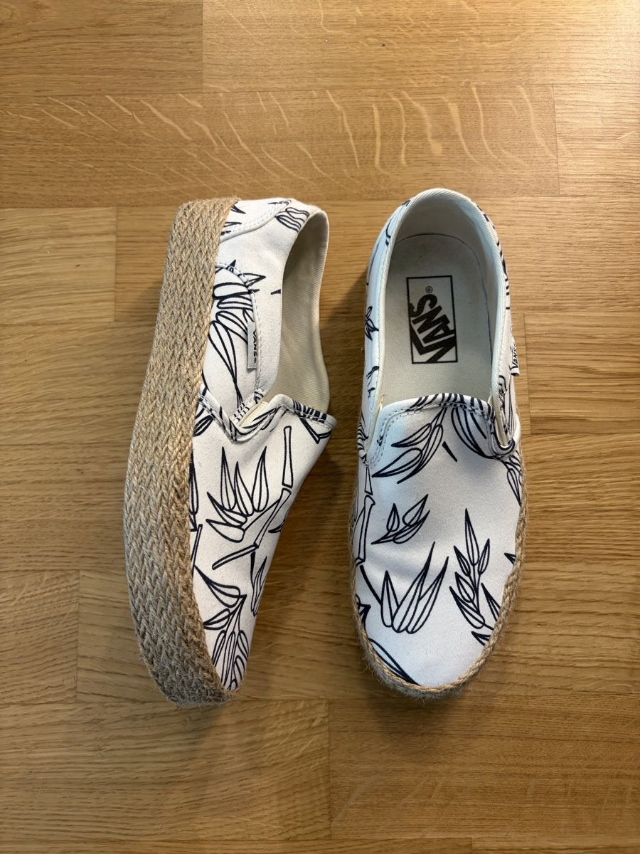 Vans Scarpe da donna: Vans Schuhe mit schönem Muster Gr 37 – Nuovo (secondo la descrizione) da Thayngen venduto da golazo_vines 1