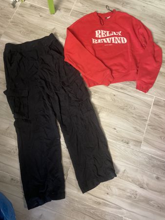 H&M Set: Roter Pullover Gr.S & Cargohose Gr.34, Top Zustand!