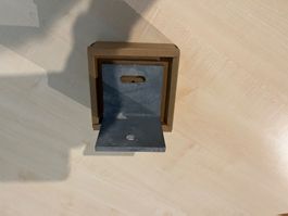 Neuwertiger Montagewinkel /