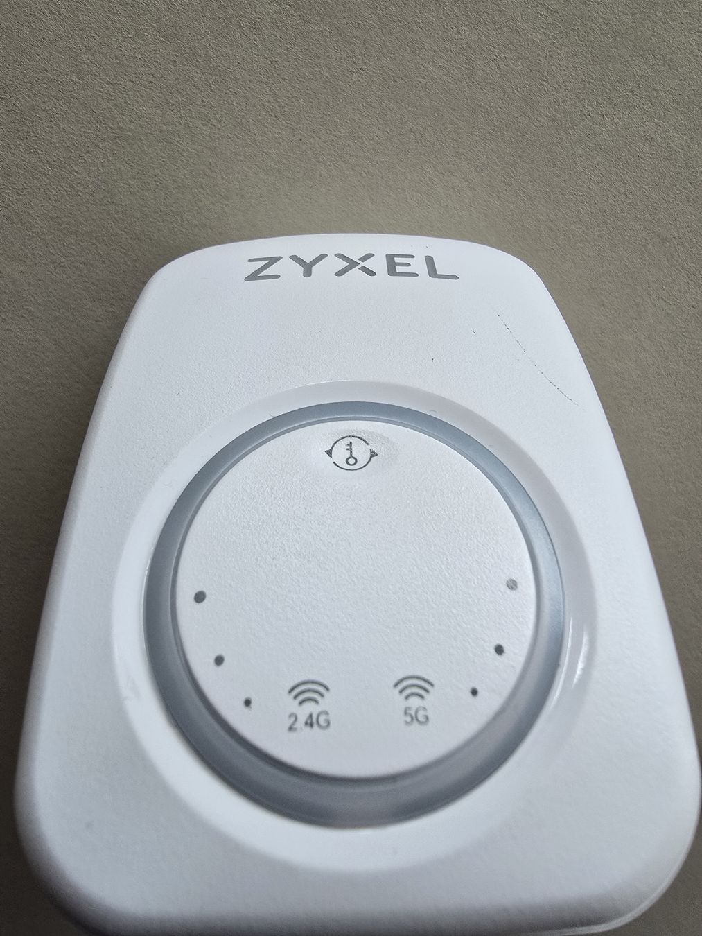 Zyxel WiFi: Zyxel WRE6505 WLAN Repeater – Usato da Schwyz venduto da f-air 4
