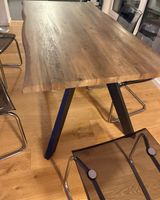 Esstisch Baumkante Holz Metallgestell guter Zustand