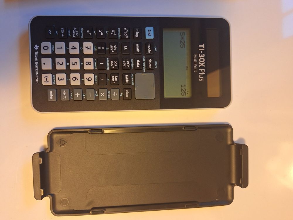 Taschenrechner TI 30X Plus | Kaufen auf Ricardo