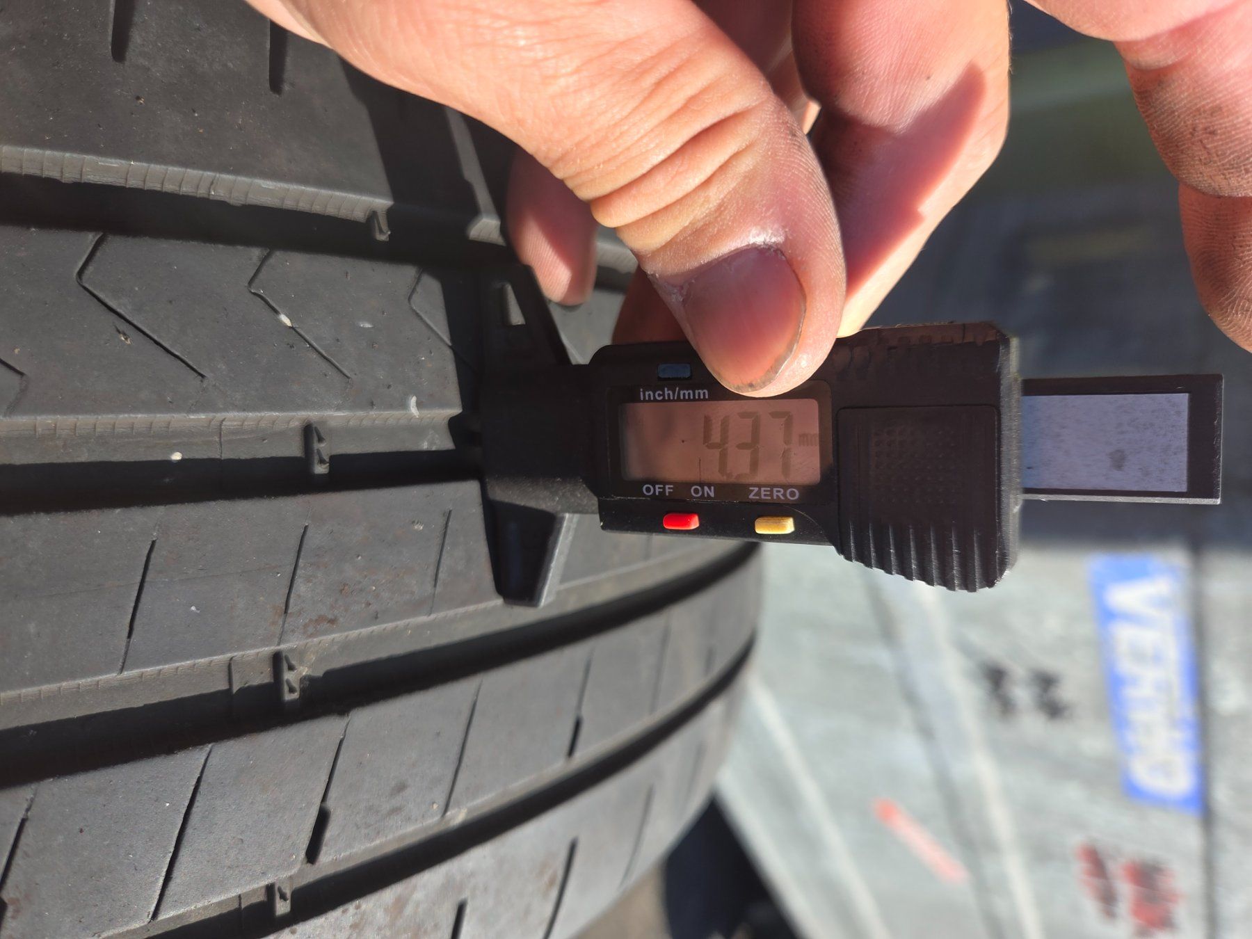 Pneumatici & Ruote complete: 225 / 45 R 17 91Y – Usato da Fischbach-Göslikon venduto da 5620BremgartenAG 4