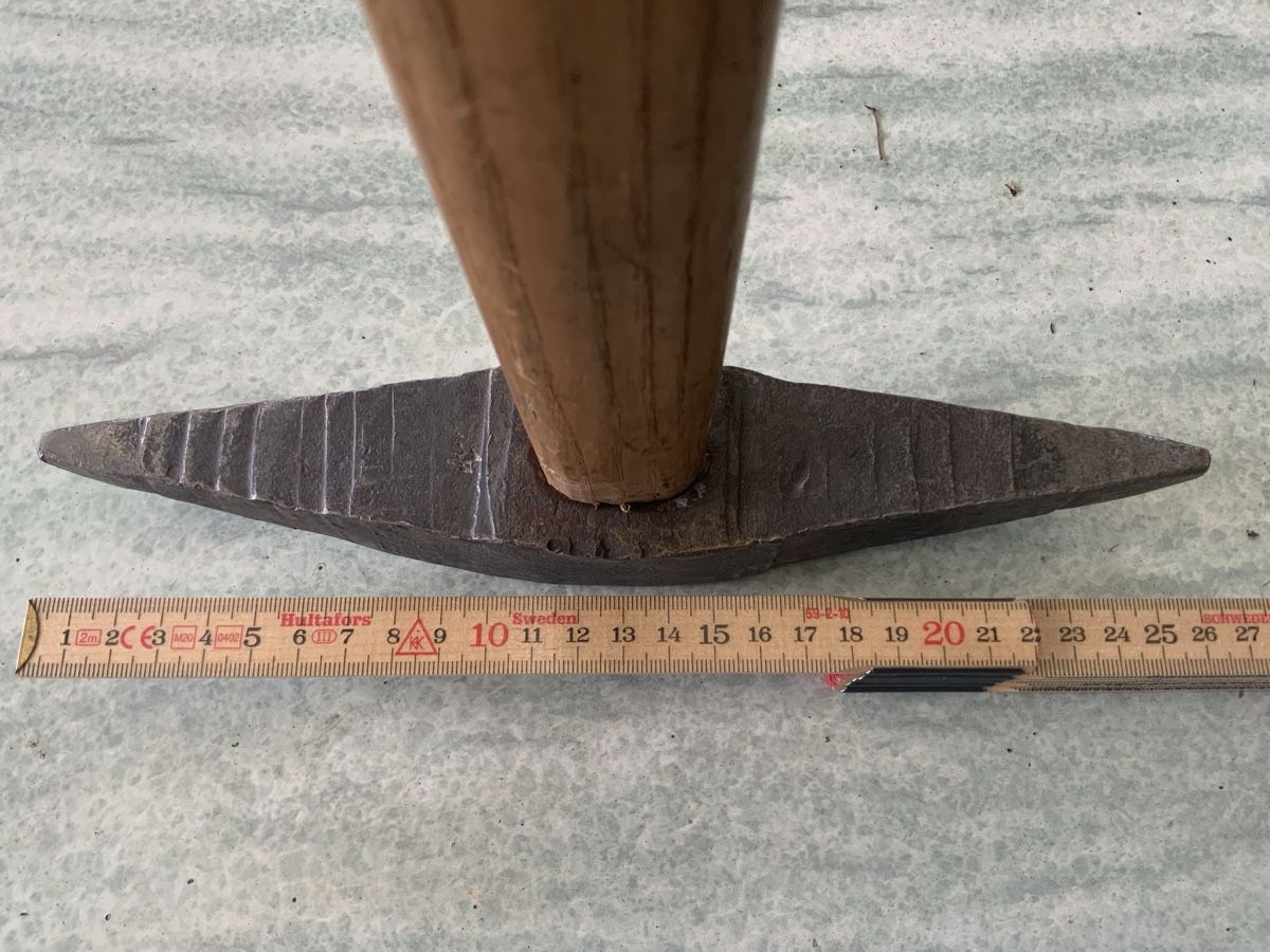 Tutti gli attrezzi: Antiker grosser Steinhammer ca 1.8 kg – Usato da Willisau venduto da Marcello63 3