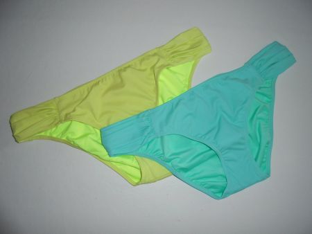 2 X VICTORIA'S SECRET BIKINI-HOSE GRÖSSE M, ZUM SUPERPREIS !