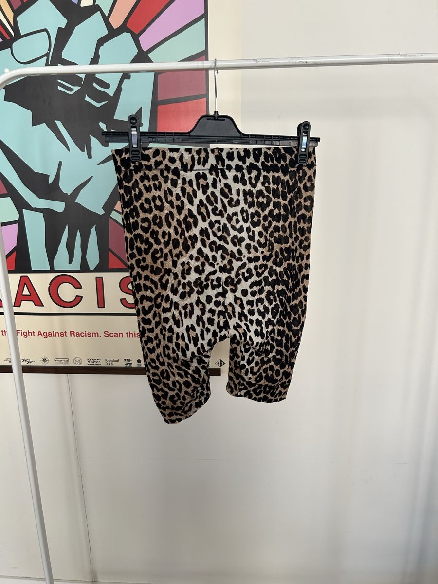 Ganni Pantaloni: Shorts Leopard Print GANNI Size L – Usato da Zürich venduto da fan_z5fl 2