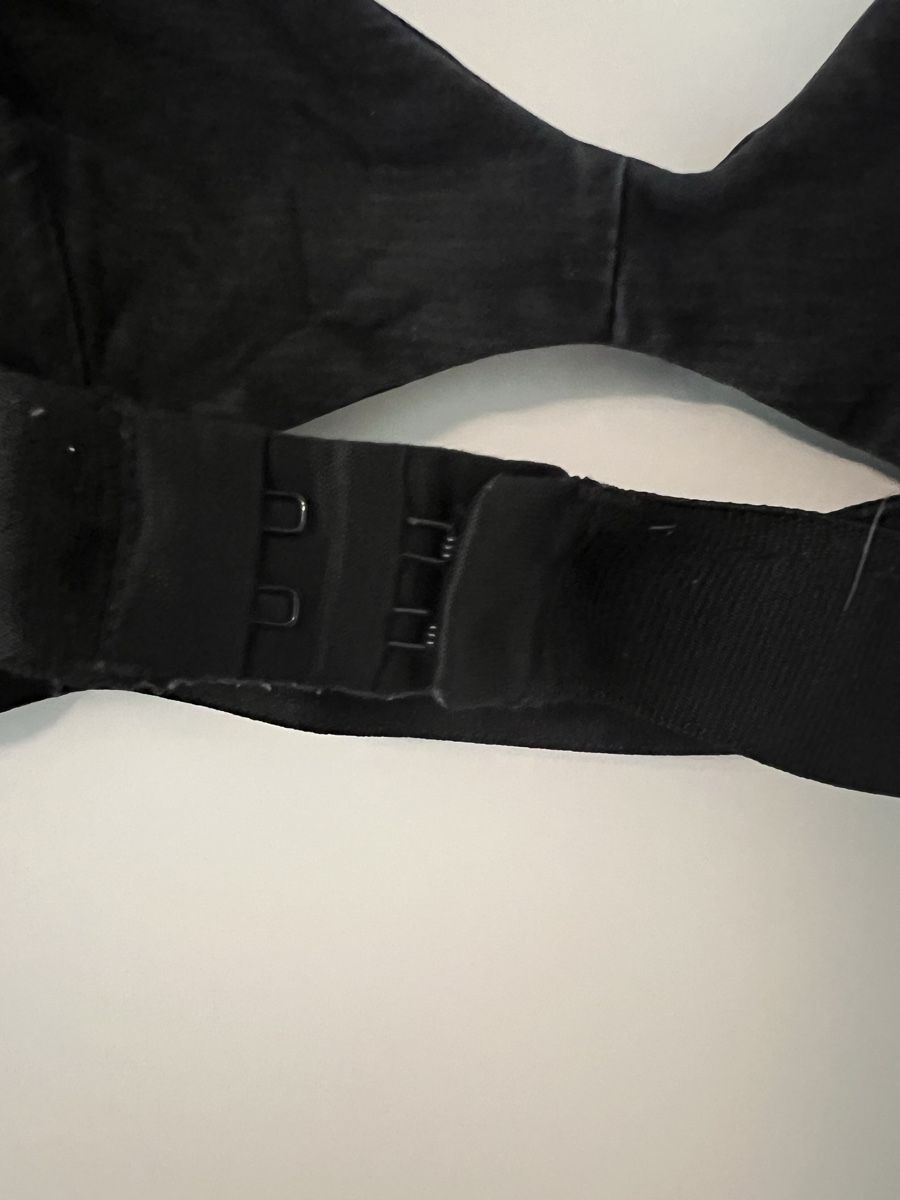 Altra biancheria intima: Schwarzer Organic Basics BH Bügellos Gr.M – Usato da Winterthur venduto da mel_wy 2