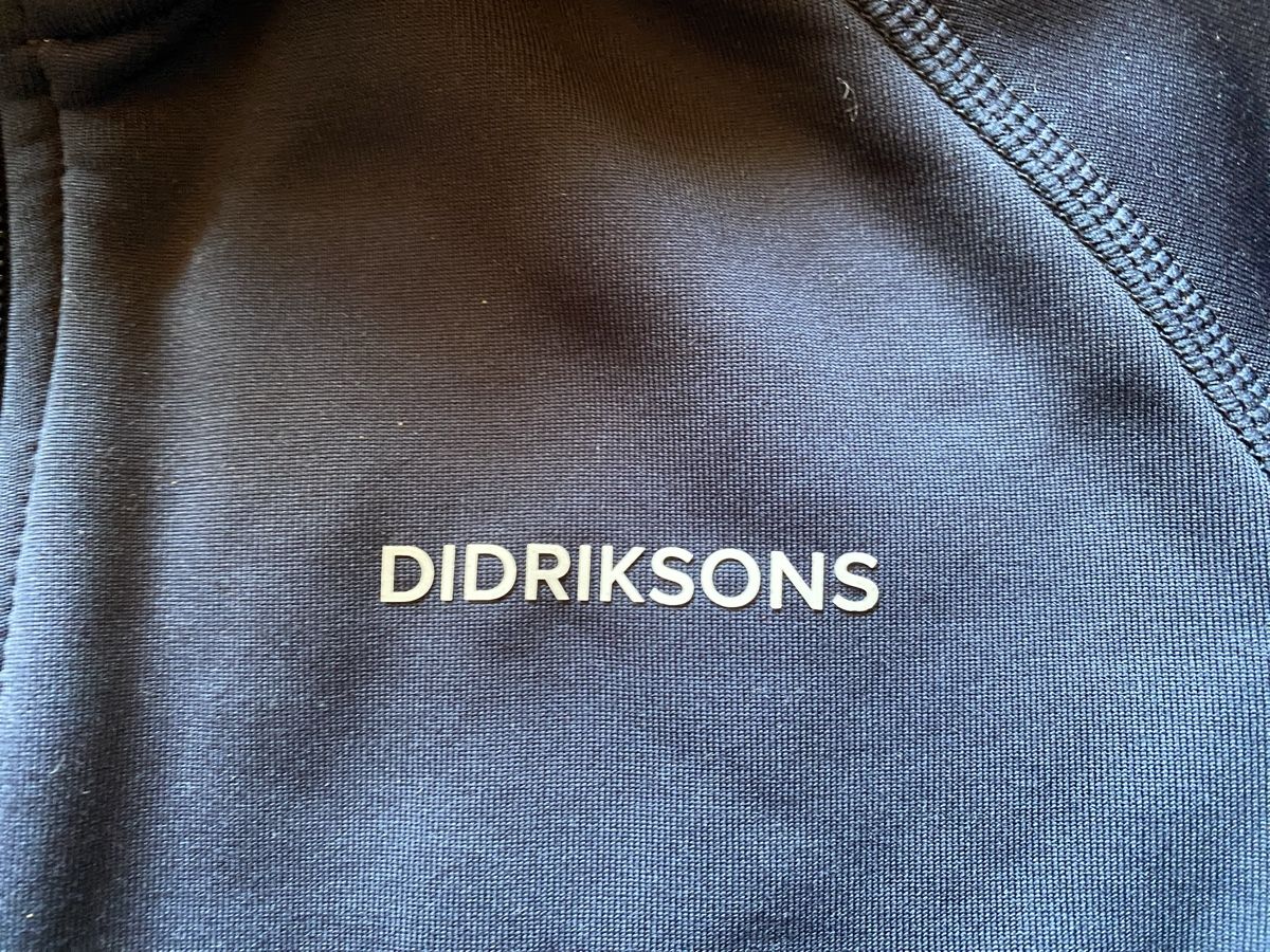 Didriksons Maglioni & Felpe: Didriksons Kapuzenpulli blau Grösse 130 – Usato da Würenlingen venduto da lori59 1
