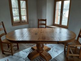 Sehr schöner massiver Eichentisch
