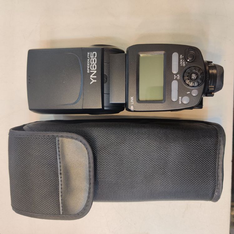 Yongnuo YN565EX Blitzgerät für Canon mit Tasche 1