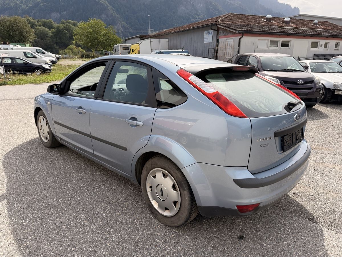 Ford Automobili: Ford Foucs 1.6 16V – Difettoso da Rhäzüns venduto da Fabio_ 2