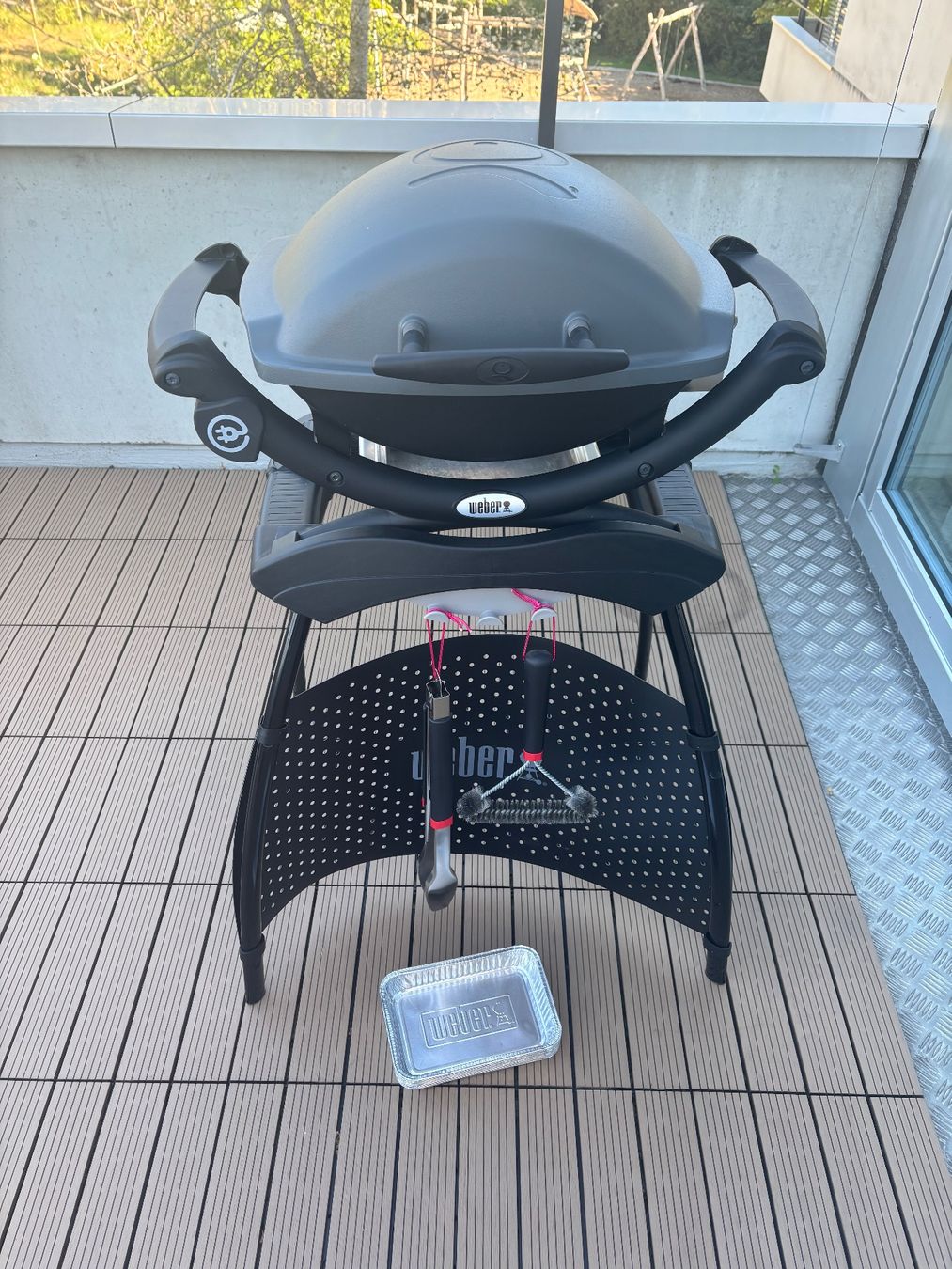Griglie: Weber Grill elektrisch Q1400 – Nuovo (secondo la descrizione) da Zürich venduto da Ciaeli