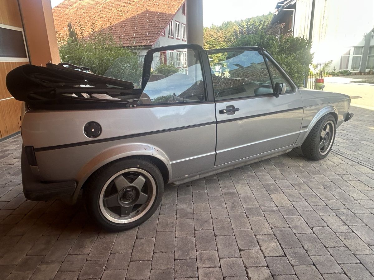 VW Automobili: Golf 1 Cabrio – Usato da Hittnau venduto da cla_8skq 2