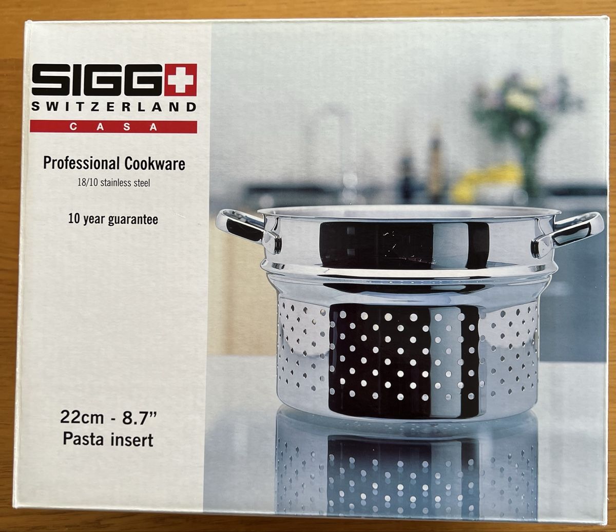 Sigg Padelle: SIGG Pastaeinsatz – Nuovo e nell'imballaggio originale da Schönenberg ZH venduto da 24Yvi