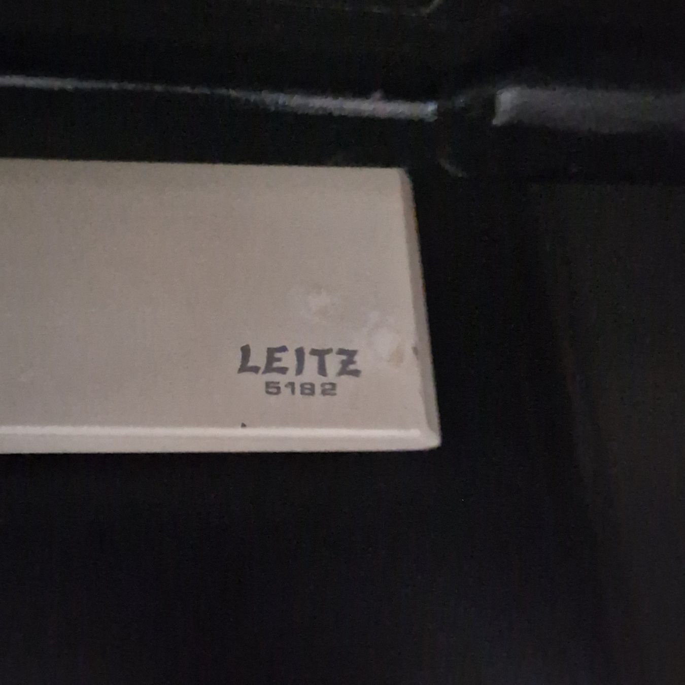 Leitz Tutti gli attrezzi: Leitz 5182 Superlocher, bis 250 Blatt – Usato da Obergösgen venduto da Neluandi 2