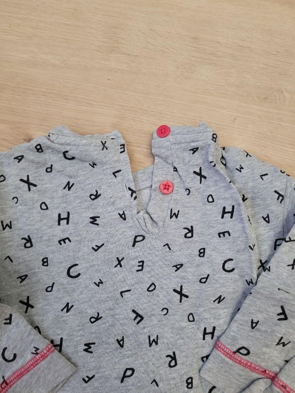 Pulls et sweat-shirts: Pulli Mini Mouse Gr. 86 – D'occasion à Lupsingen par sta_wgg5 4