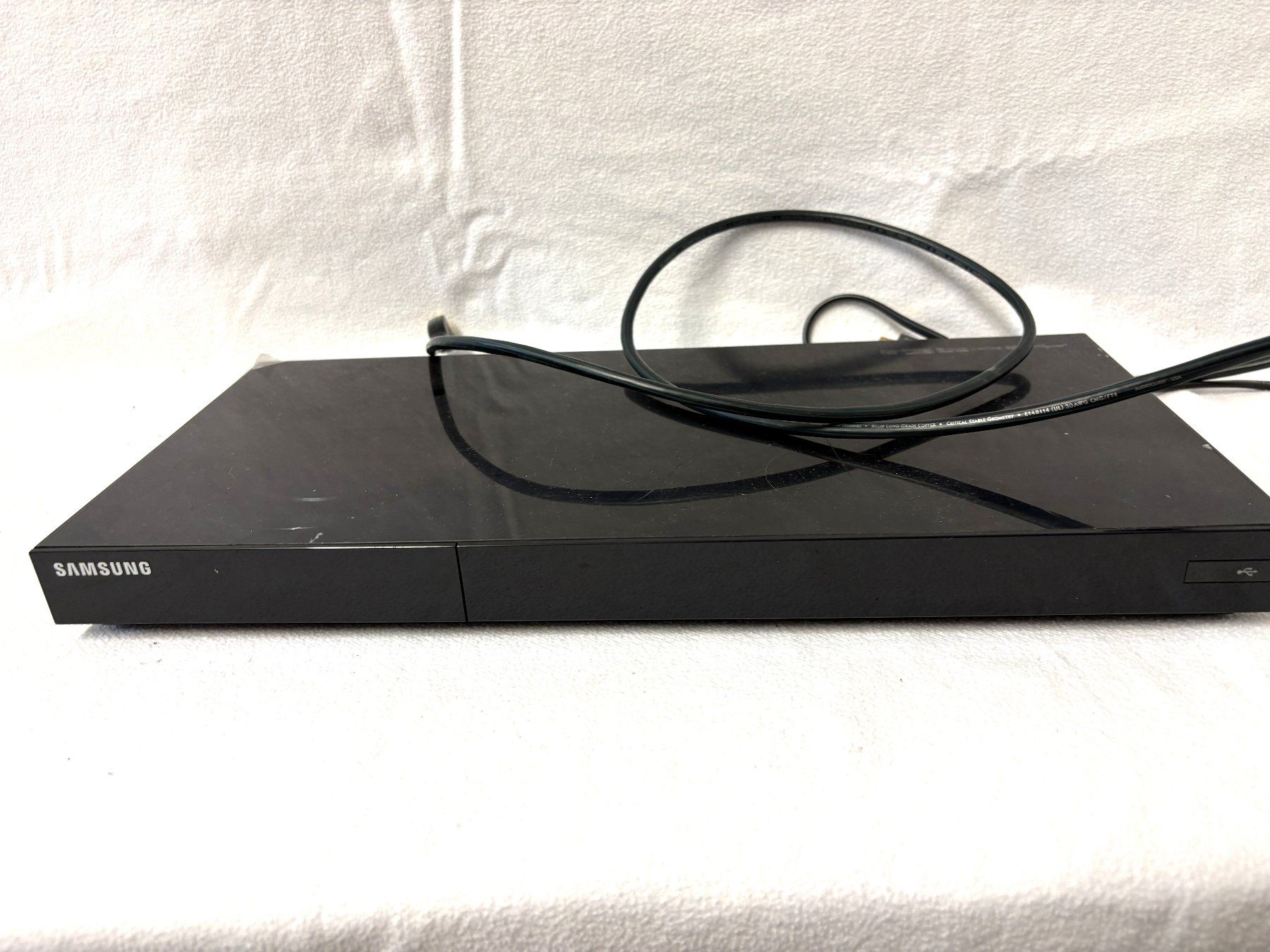 Tutti i DVDs: BLAU-RAY DISC PLAYER Marke SAMSUNG – Usato da Glattbrugg venduto da Ariel012 1