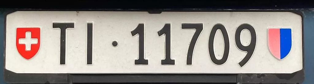 Insegne: Targa TI 11709 – Usato da Camorino venduto da giu_spa89