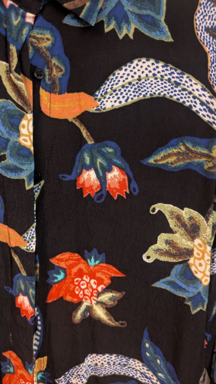 Maje Blusen: Maje Bluse floral  – Gebraucht aus Bern von LoreCuPi 1