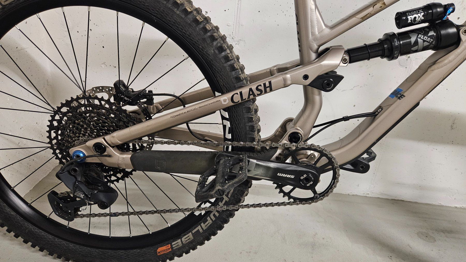 Commencal Biciclette: COMMENCAL CLASH XS JUNIOR Enduro-Downhill – Usato da Neyruz FR venduto da Philou6 1