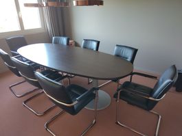 Tisch mit Konferenzstühle Set kunst Leder schwarz