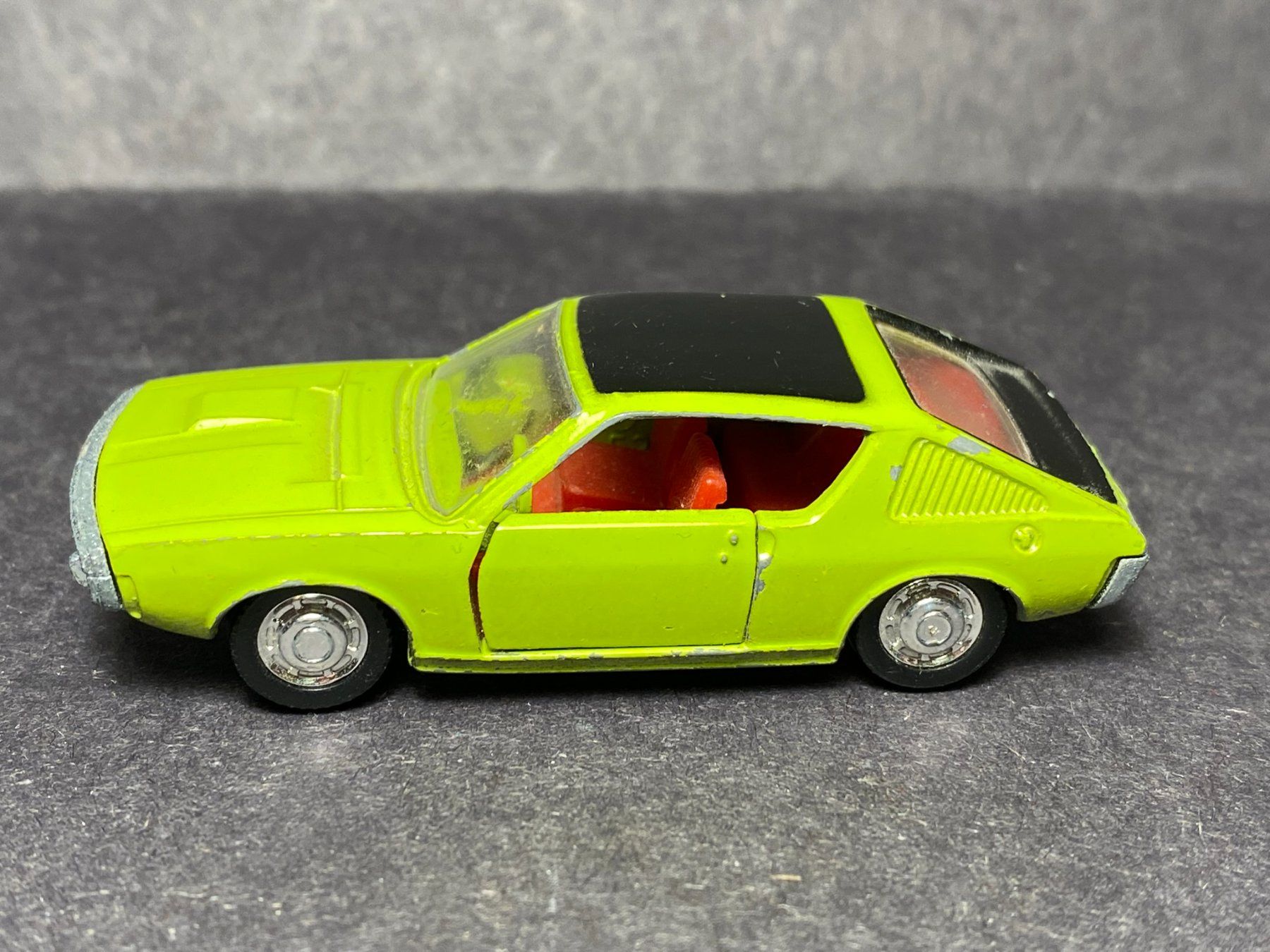 Schuco Modellautos: Schuco Renault 17 Coupé Modellauto 1:66 – Gebraucht aus Spiez von Mlandcruiser 1