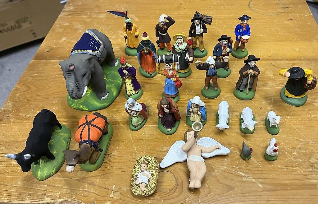 Figuren: Santons / Krippenfiguren de Marcel Carbonel – Gebraucht aus Biel/Bienne von aml2520