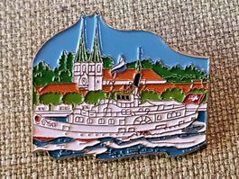 I751 - Kunst Pin Simone Erni - Luzern