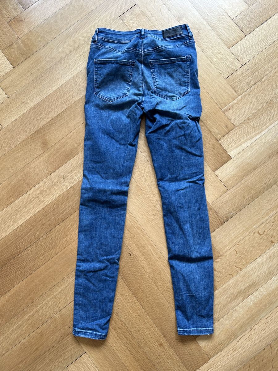 Vero Moda Jeans: Jeans Vero Moda S/32 – Nuovo (secondo la descrizione) da Basel venduto da stb_27 1