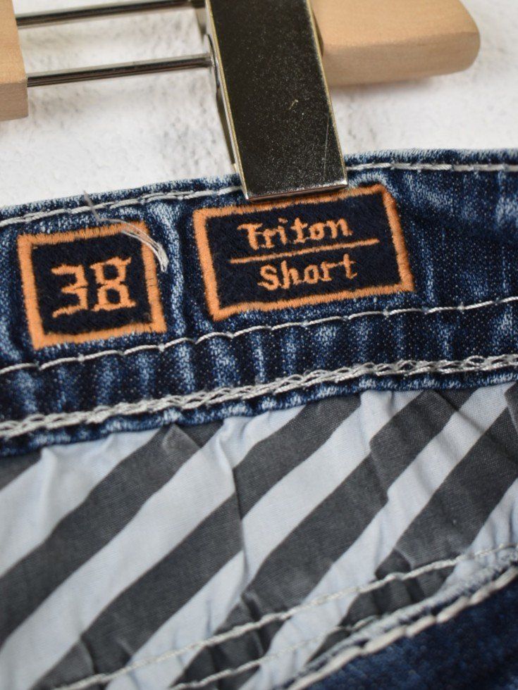 Jeans: Rock Revival Jeans Shorts, Gr.W38 – Gebraucht aus Nürensdorf von 2ND_STORY 8