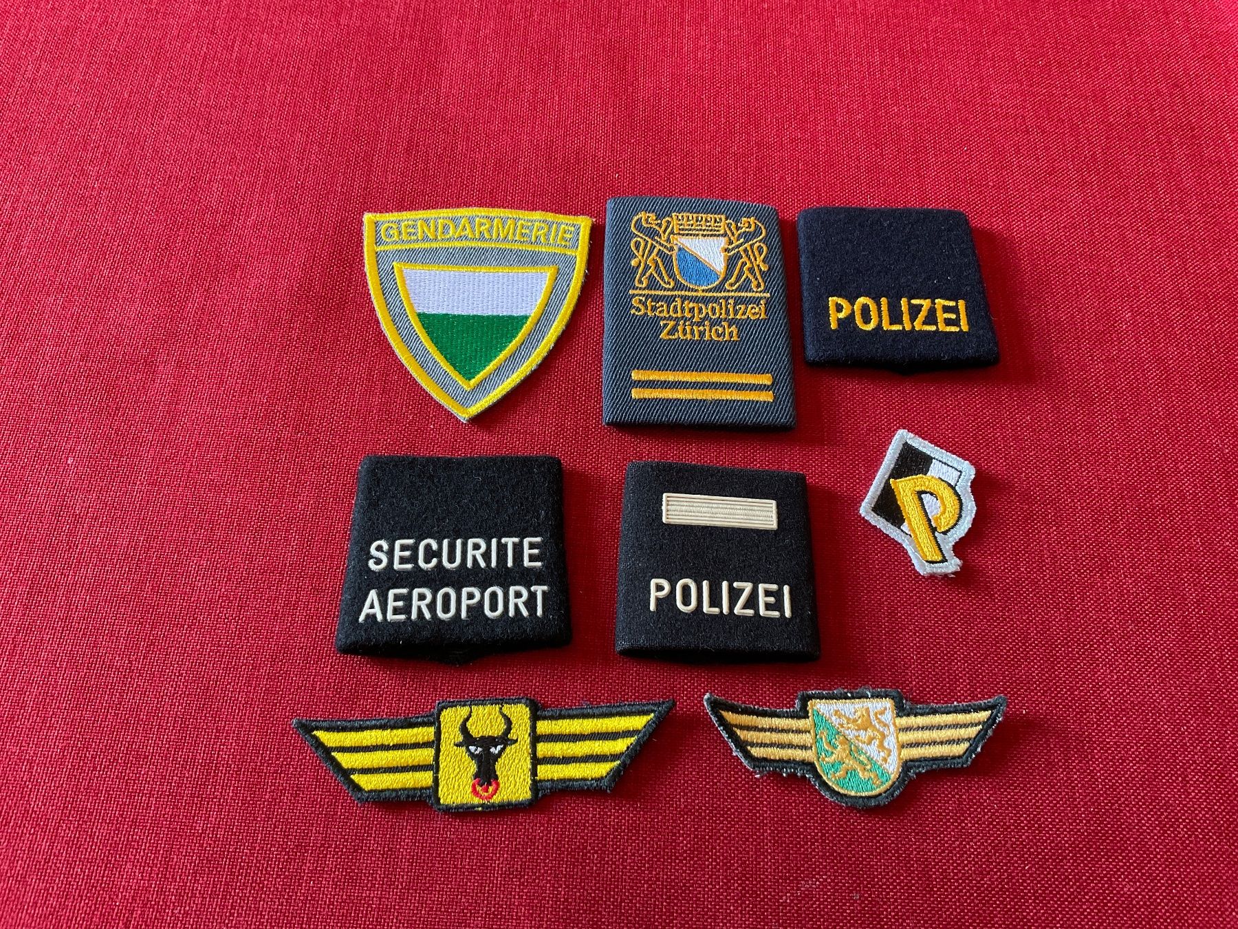 Placchette & Badge: Vintage Polizei Abzeichen – Usato da Lugano venduto da Persepolis