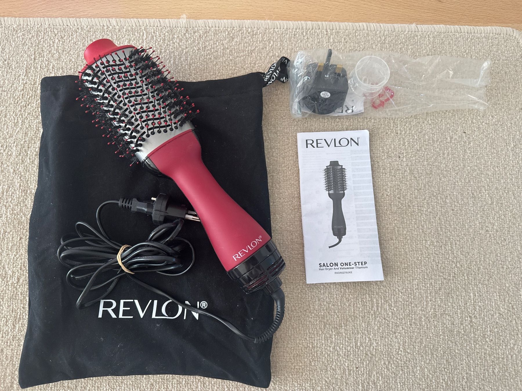 Revlon Asciugacapelli: Revlon One-Step Volumiser – Usato da Schwarzenburg venduto da mezulienka
