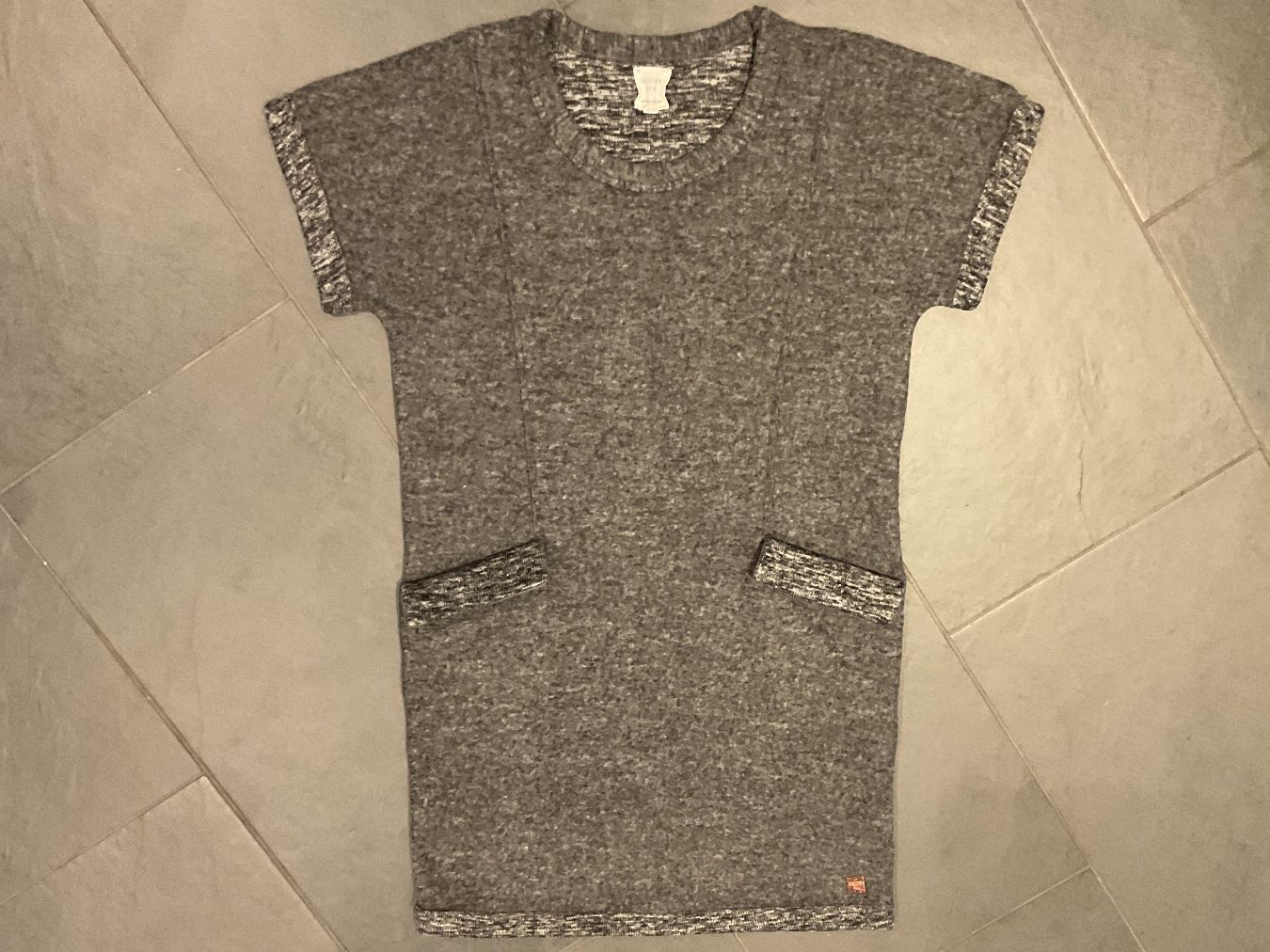 Pulls et sweat-shirts: Kuscheliger Winterpullover  Mädchen – D'occasion à Mettmenstetten par Sternenzauber03