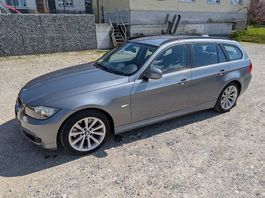 BMW 330 i Touring Steptronic 272ch