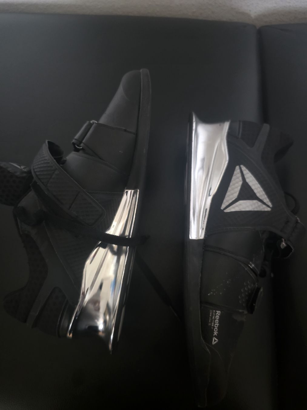 Reebok Scarpe da uomo: chaussure halterophilie – Nuovo (secondo la descrizione) da Lausanne venduto da Lennox09 2