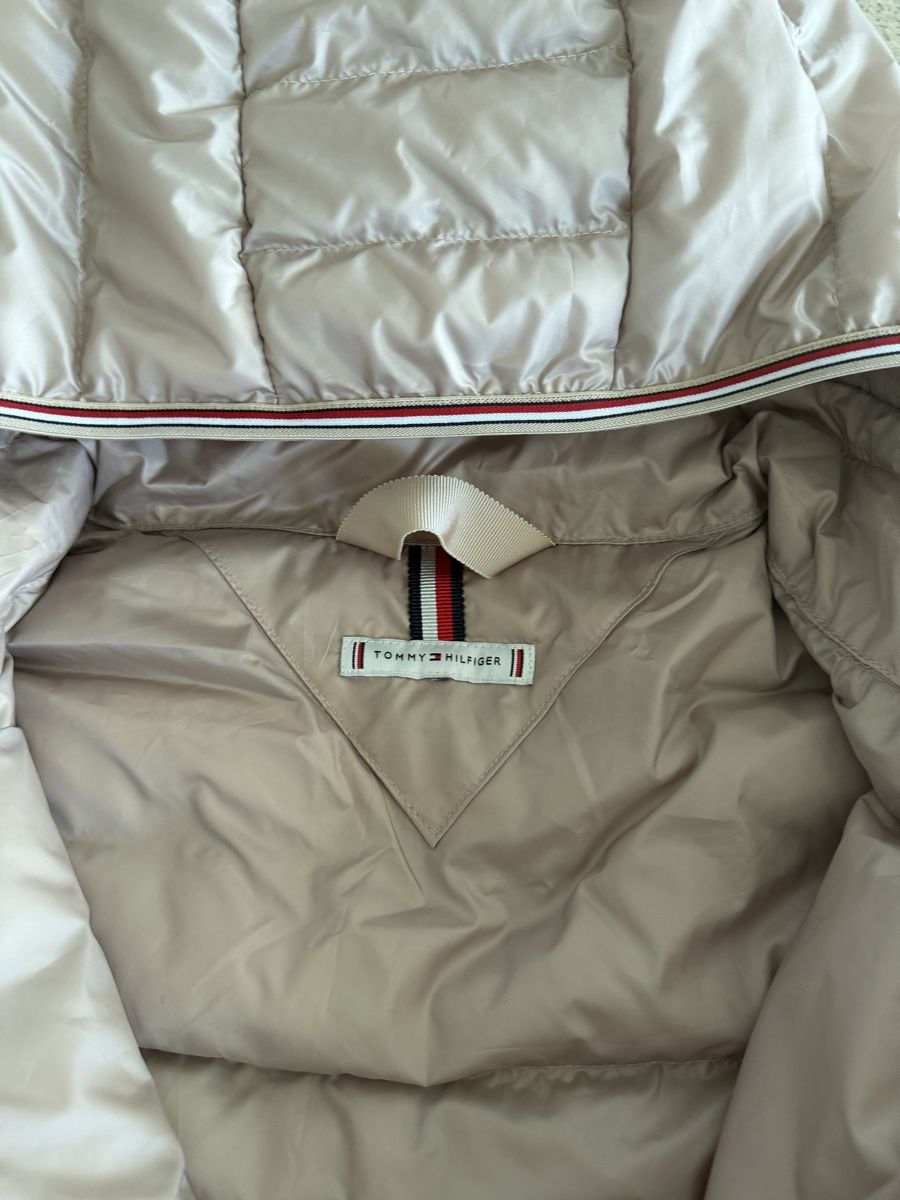 Tommy Hilfiger Giacche: Damen Steppjacke von Tommy Hilfiger – Usato da Schlieren venduto da cor_jgb7 2