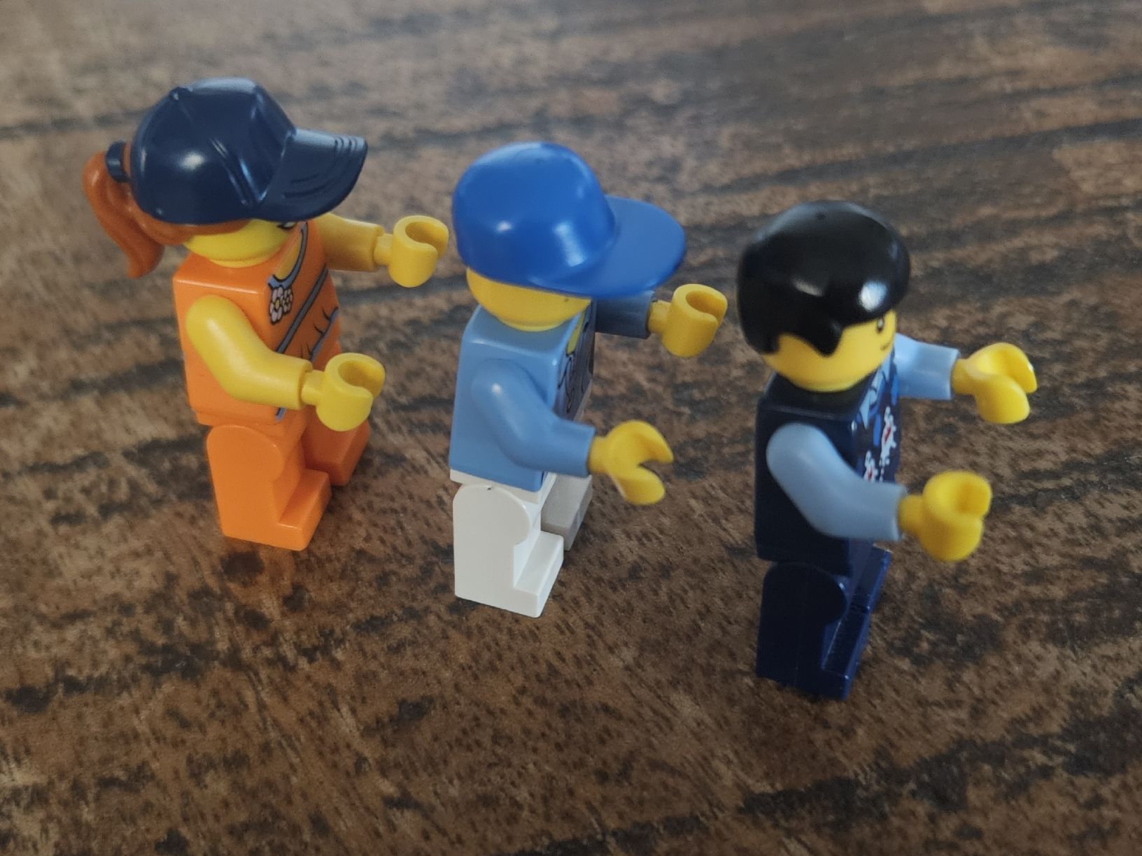Lego Kit di costruzioni: lego lot de 3 figurines  – Usato da Confignon venduto da Ecrofigs 3